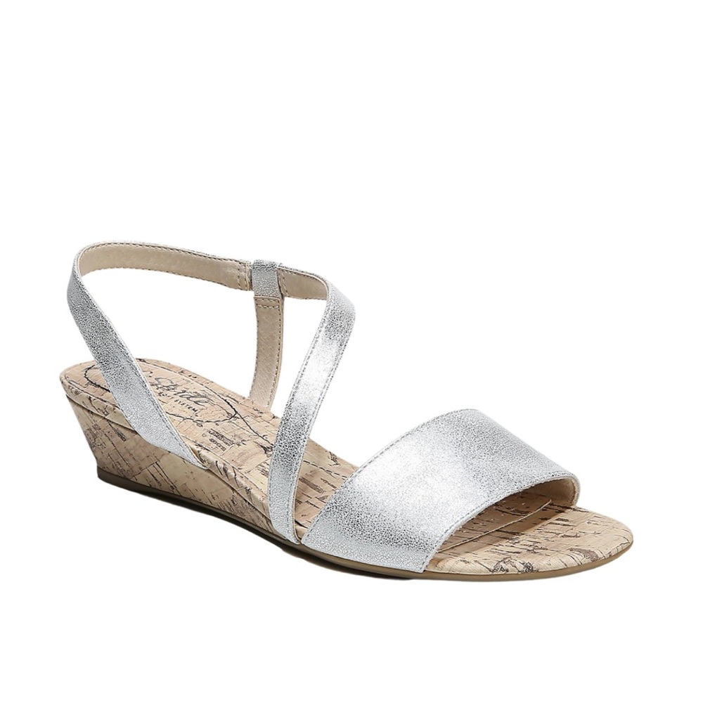 NIB lifestride yasmine natural cork strappy sandals